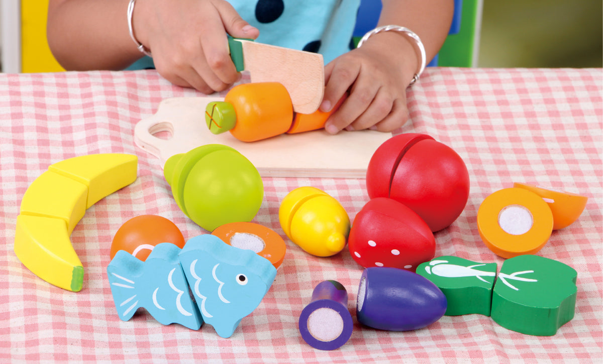 Koka augļi un dārzeņi griešanai, 13 gab. | EcoToys