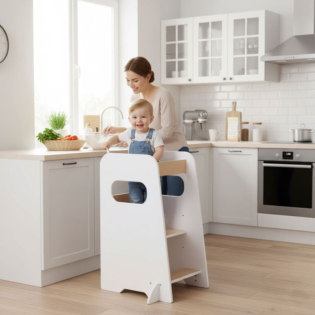 Montessori virtuves palīgs – regulējams bērnu paaugstinājums | EcoToys