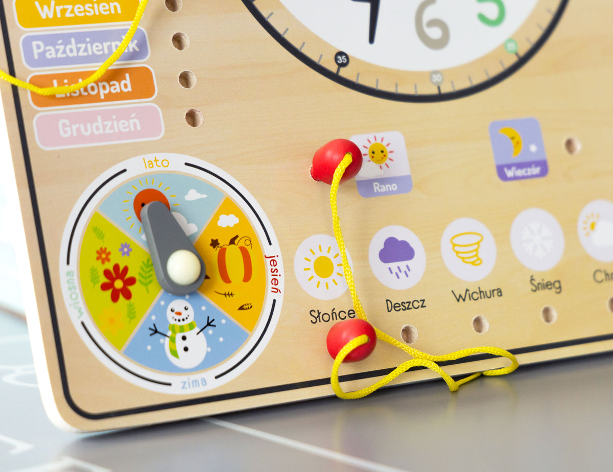 Koka manipulāciju dēlis ar kalendāru un pulksteni | EcoToys