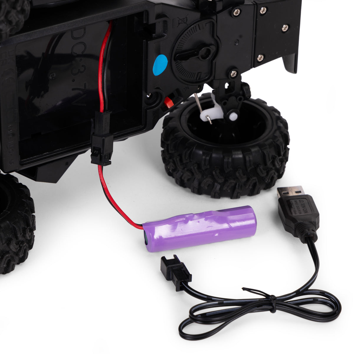 Radiovadāms bezceļu auto 1:18, aizmugurējā piedziņa, akumulators 3,7 V 500 mAh | EcoToys