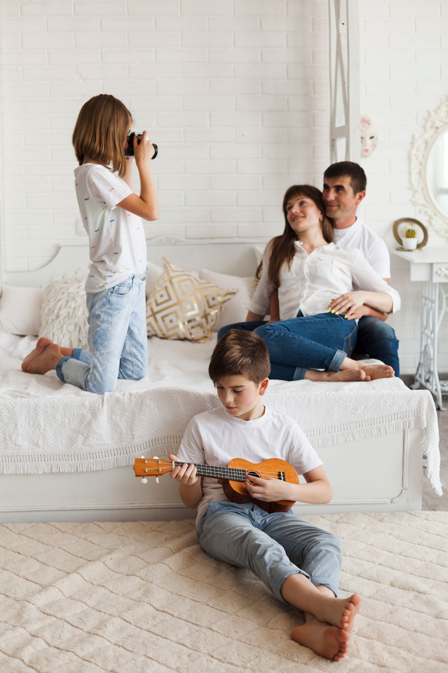 Bērnu koka ukuleles ģitāra ar 4 neilona stīgām