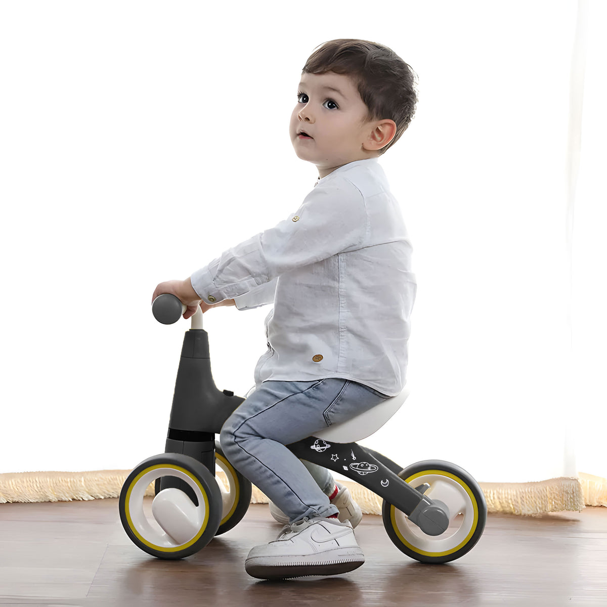 Līdzsvara velosipēds ar EVA riteņiem “Cosmic” | EcoToys