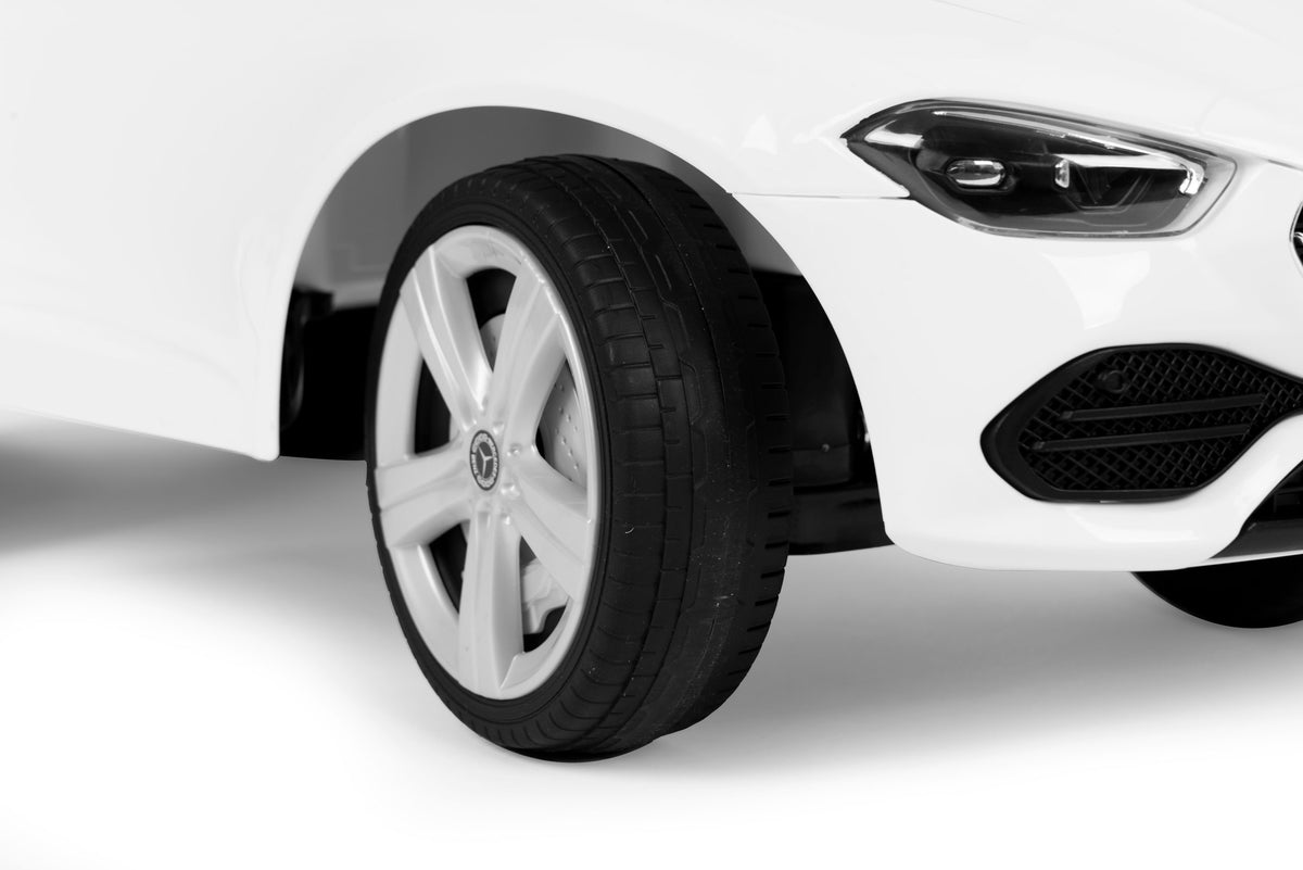 Mercedes C CLASS stumjamā mašīna ar interaktīvu stūri un skaņām, balta | EcoToys