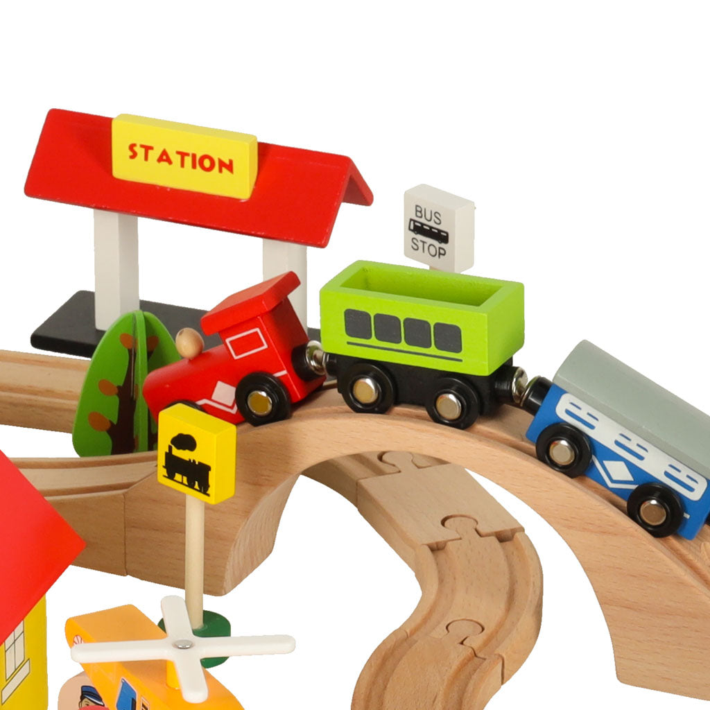 Koka vilciena lokomotīve pilsēta 69el | EcoToys