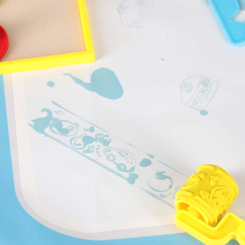 Ūdens zīmēšanas paklājs ar marķieriem un trafaretiem 100x80 cm “Alfabēts” | EcoToys
