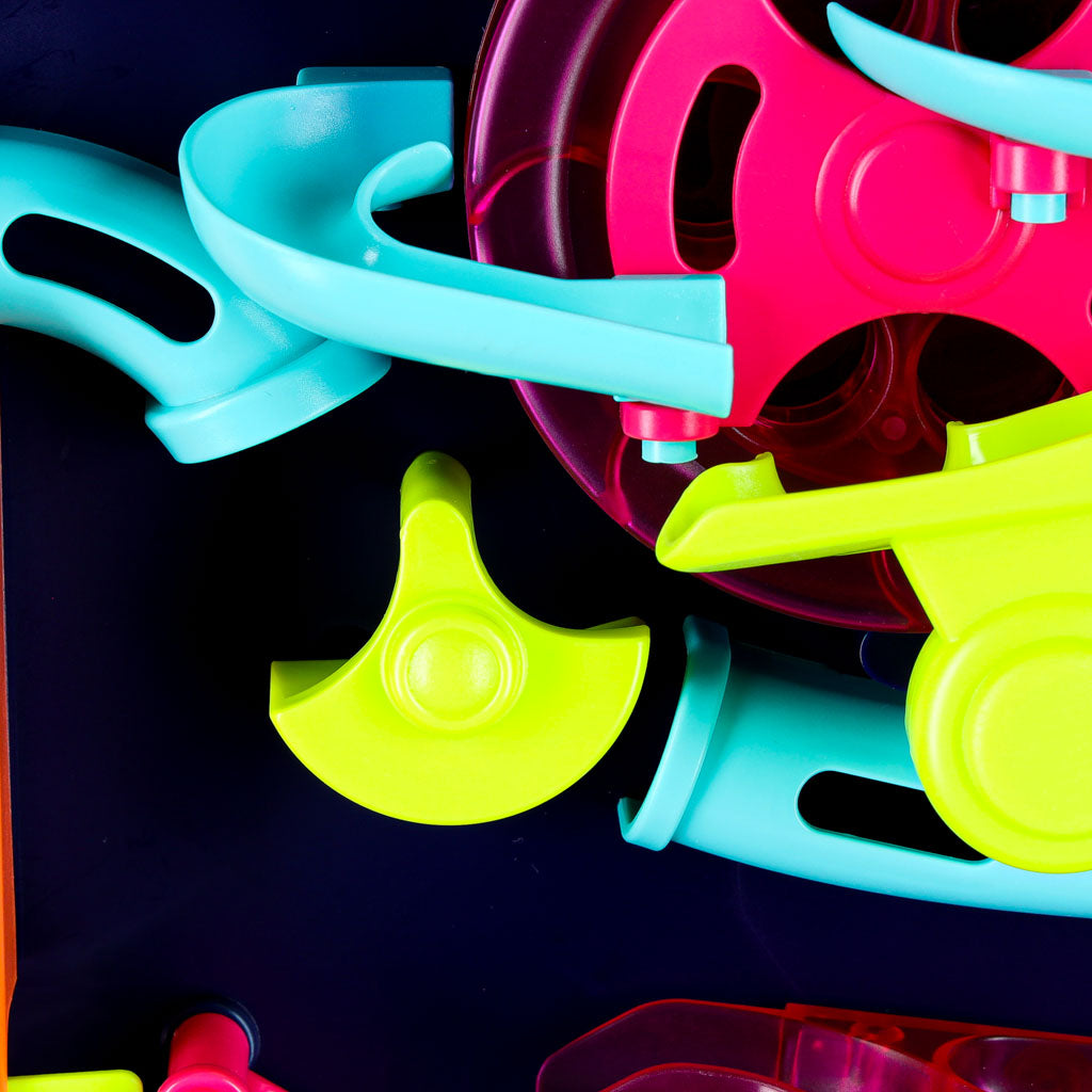 Bumbiņu arkāde – šķēršļu trase ar bumbiņām | EcoToys